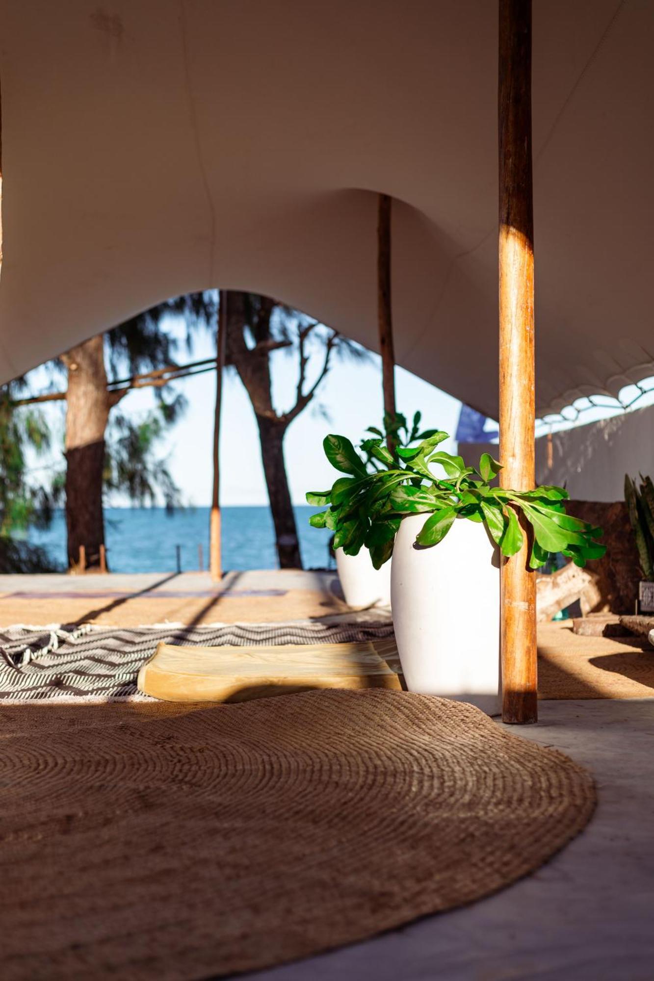 B4 Beach Club Paje Exterior foto